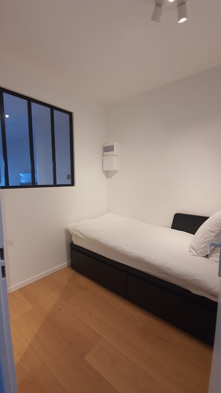 luxury apartment 5 Rooms for sale on LILLE (59000)