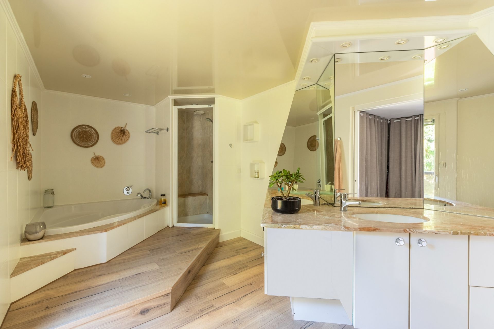 maison de luxe 10 Pièces en vente sur PREMESQUES (59840)