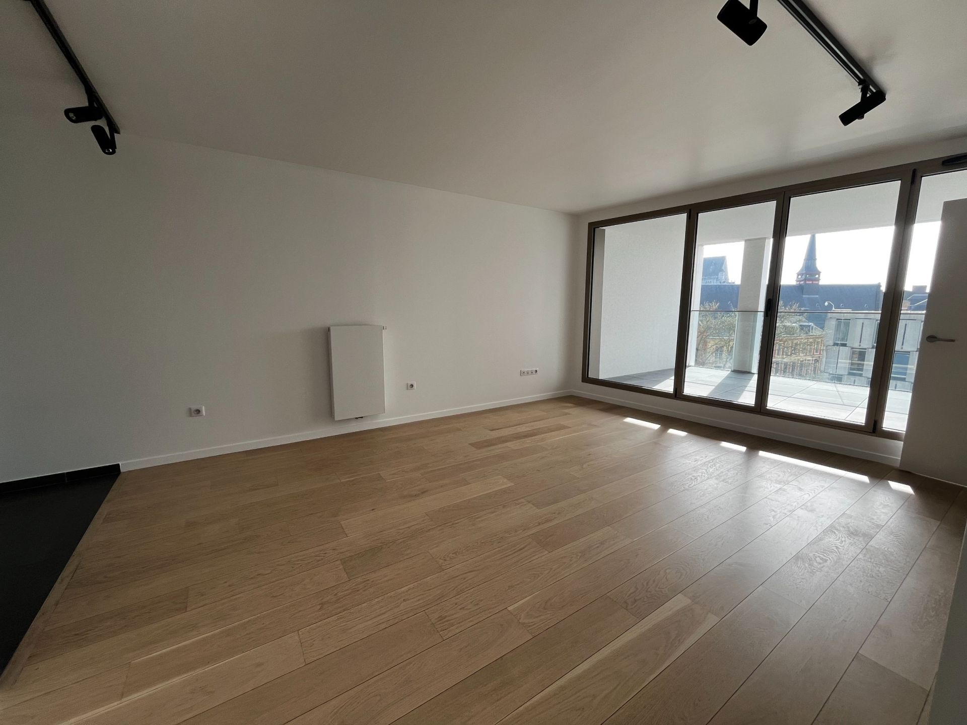 luxury apartment 3 Rooms for rent on LILLE (59800)