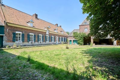 Sale Luxury house Saint-Amand-les-Eaux 10 Rooms 400 m²