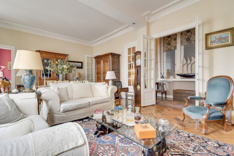 luxury apartment 4 Rooms for sale on LA MADELEINE (59110)