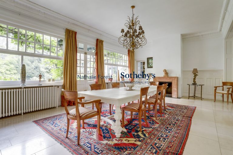 luxury house 10 Rooms for sale on WASQUEHAL (59290)