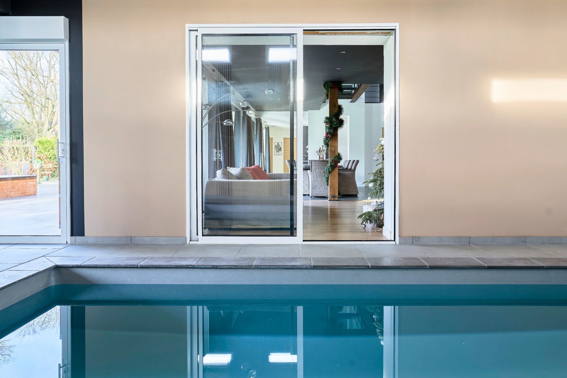 luxury house 9 Rooms for sale on MOUVAUX (59420)