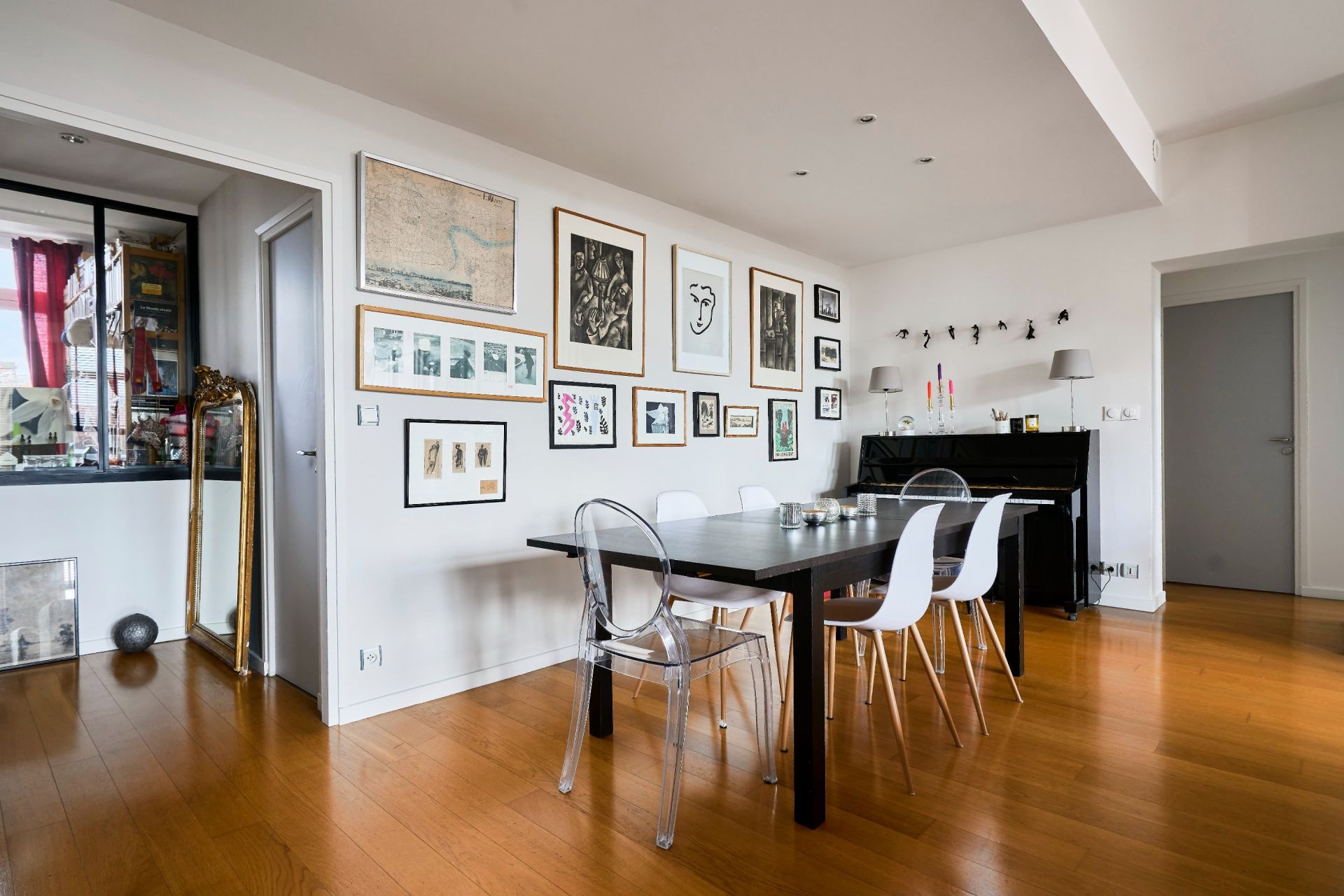 luxury apartment 7 Rooms for sale on LILLE (59000)