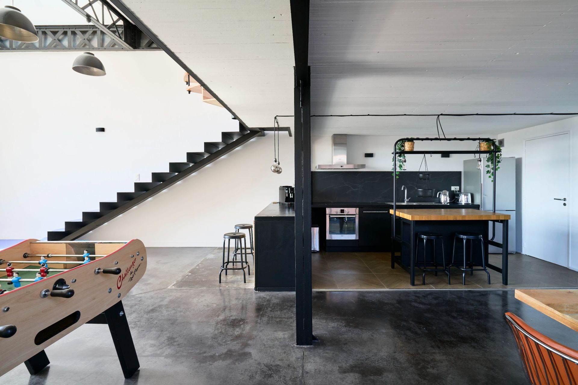 triplex 4 Rooms for sale on ROUBAIX (59100)