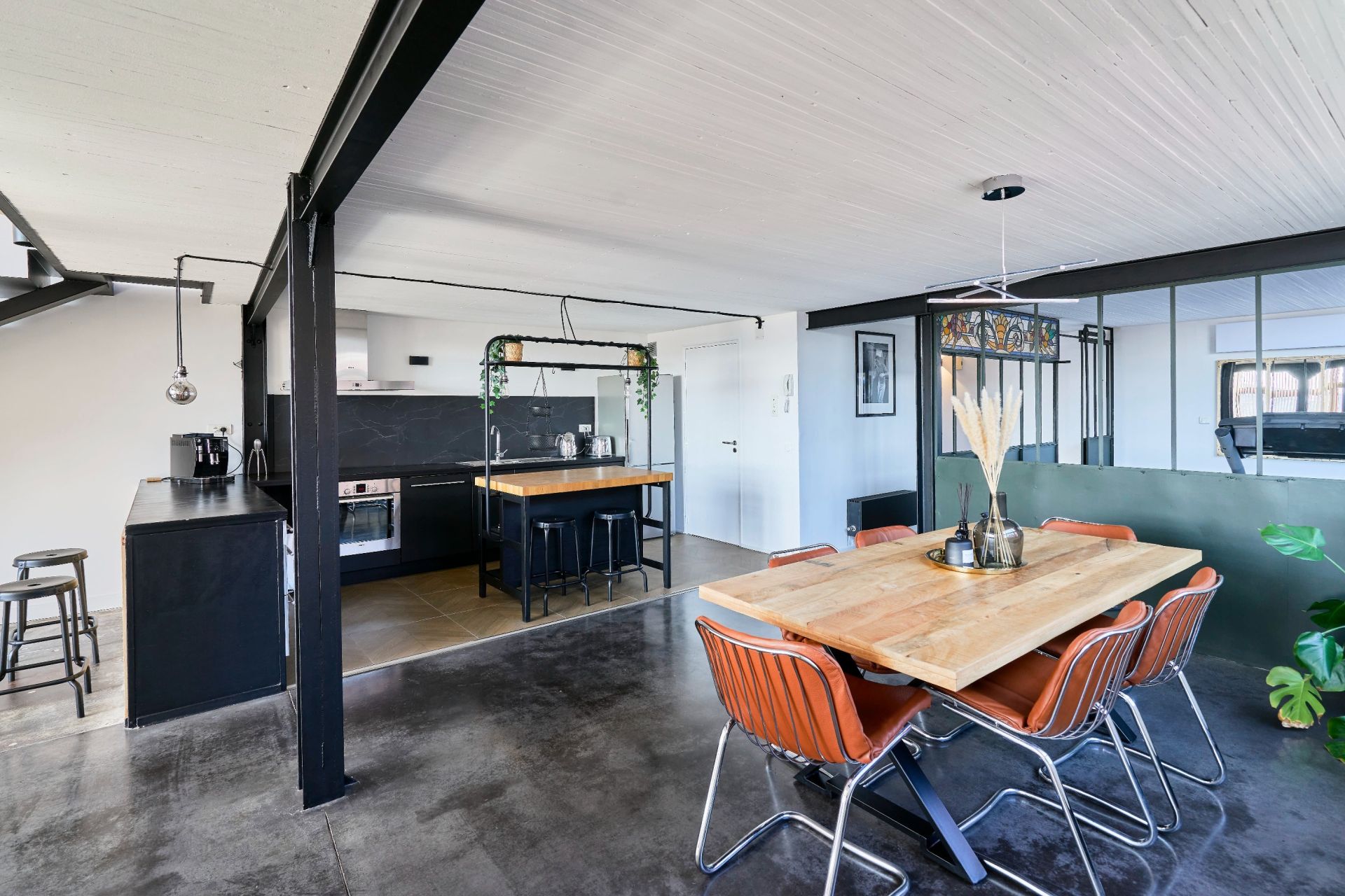 triplex 4 Rooms for sale on ROUBAIX (59100)