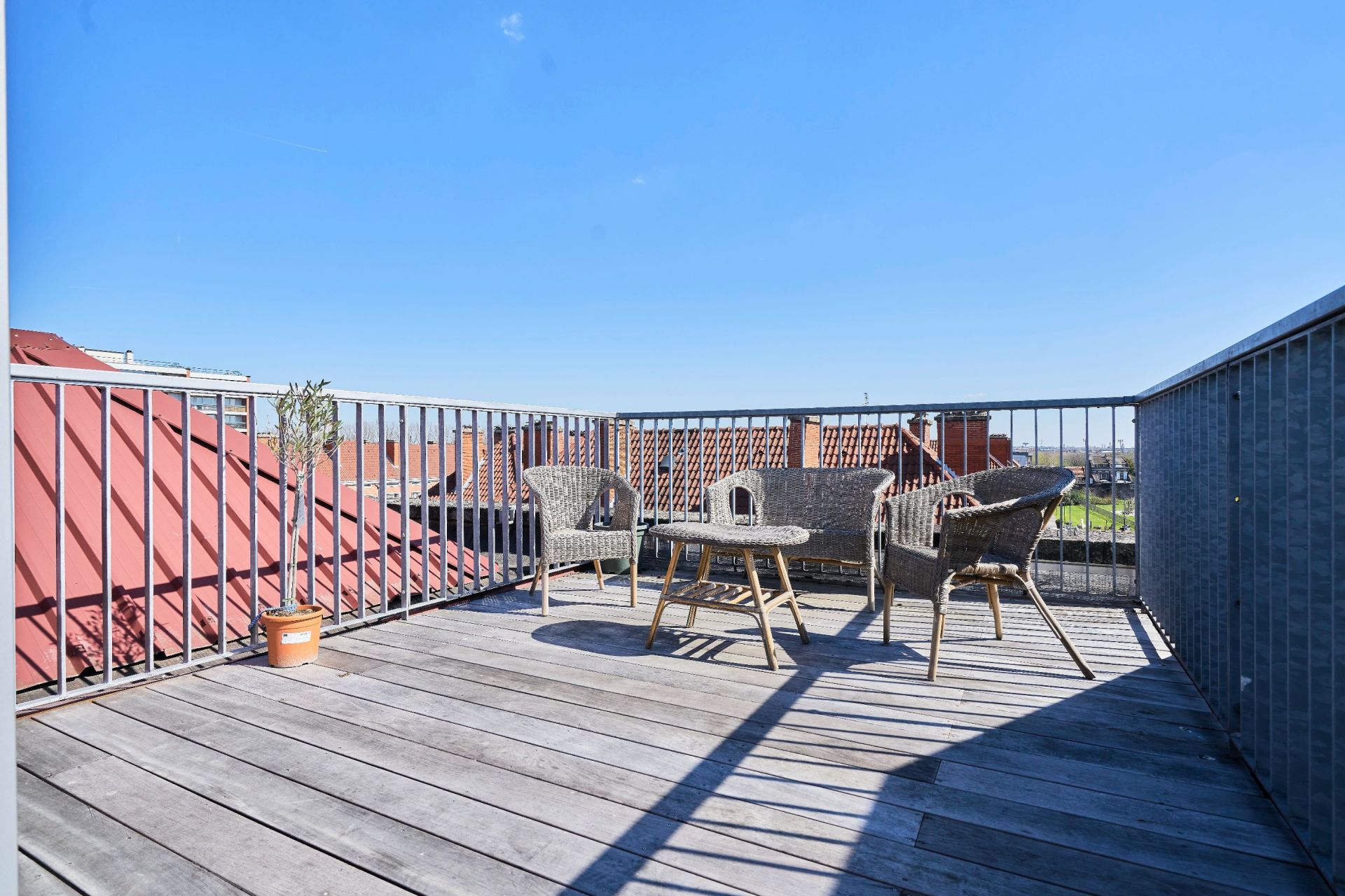 triplex 4 Rooms for sale on ROUBAIX (59100)