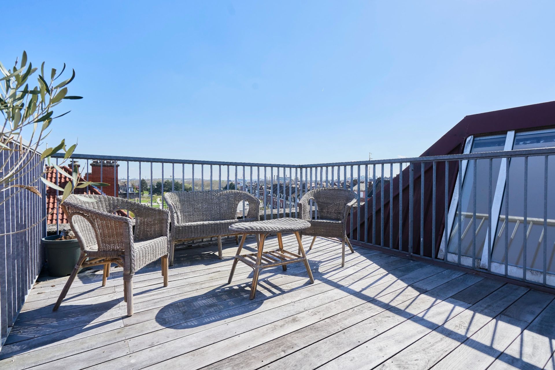 triplex 4 Rooms for sale on ROUBAIX (59100)