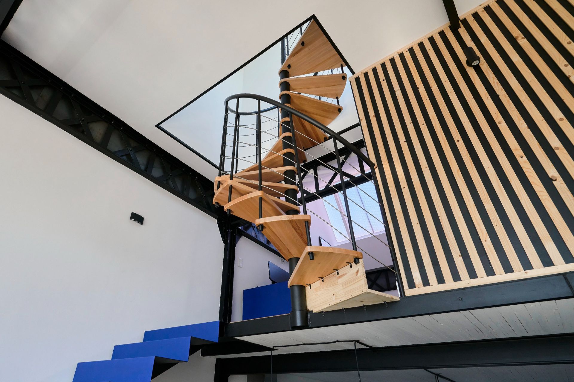 triplex 4 Rooms for sale on ROUBAIX (59100)