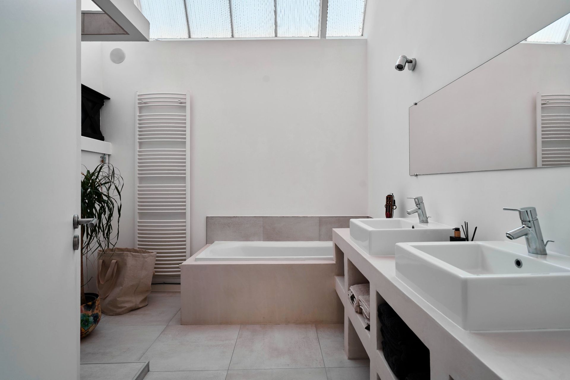 triplex 4 Rooms for sale on ROUBAIX (59100)