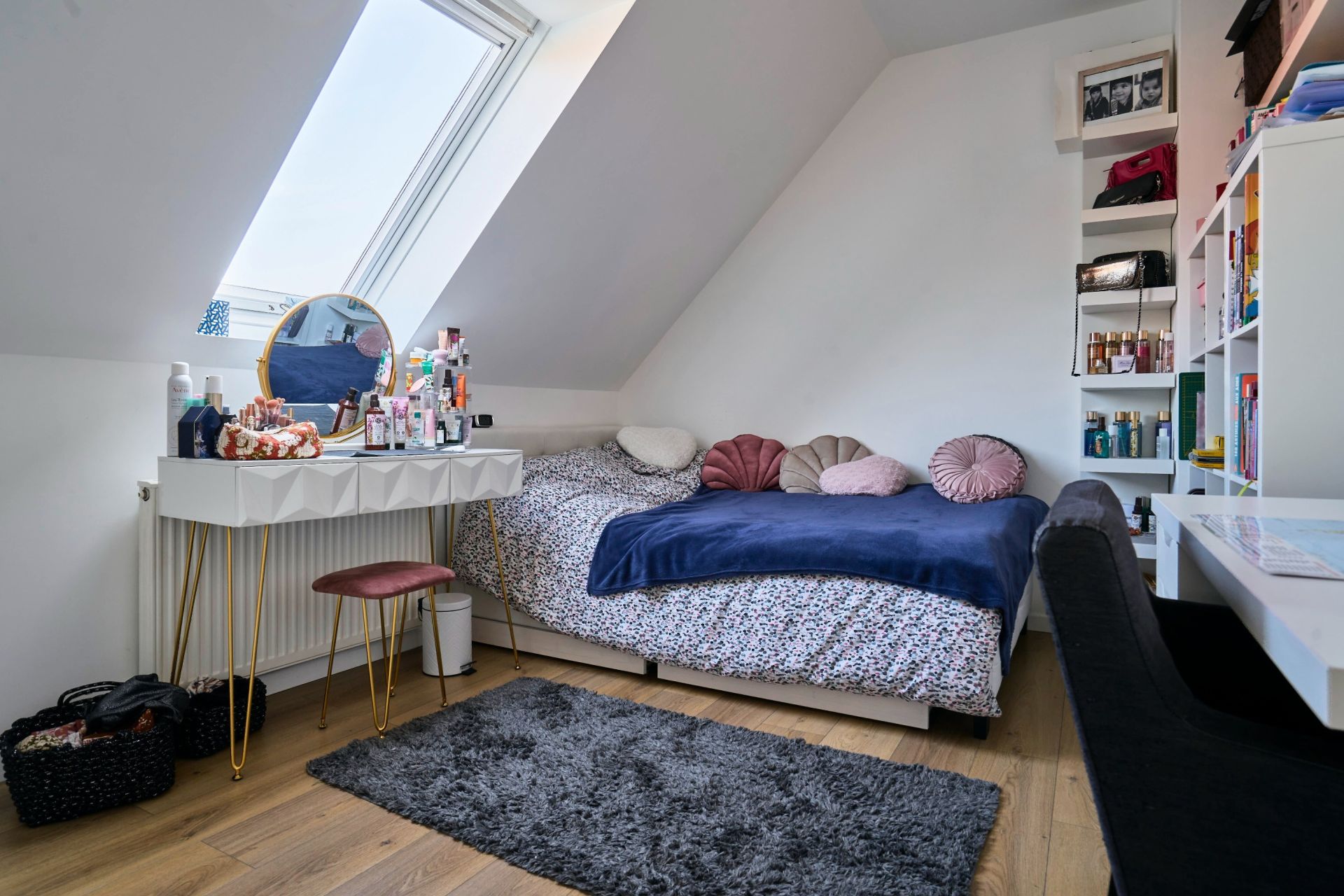 luxury house 5 Rooms for sale on BONDUES (59910)