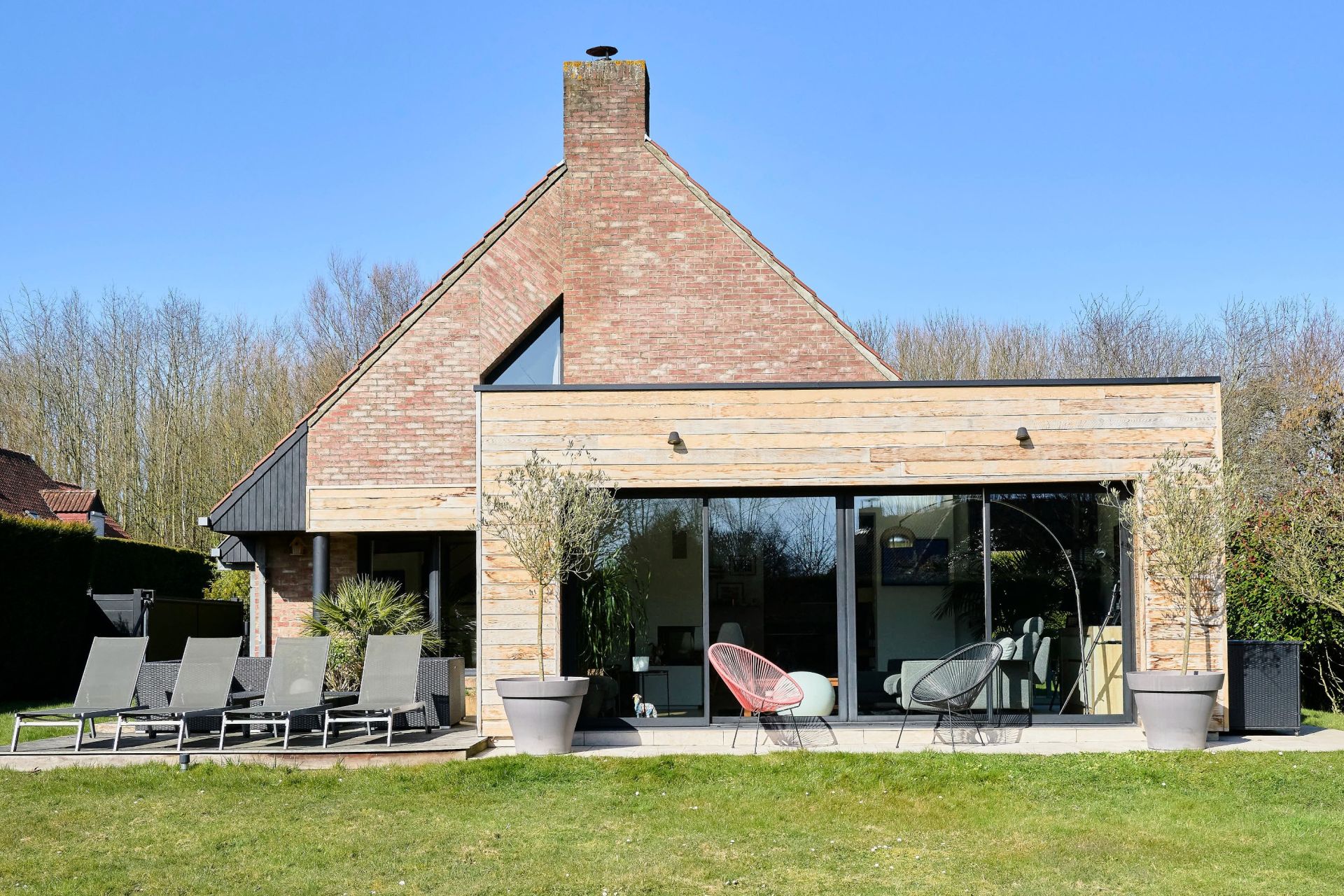 luxury house 5 Rooms for sale on BONDUES (59910)