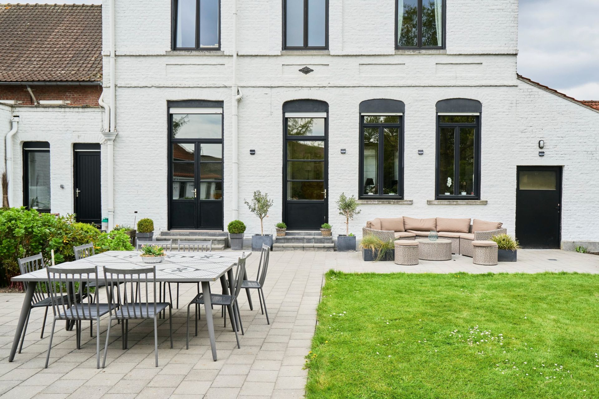 luxury house 10 Rooms for sale on LEERS (59115)