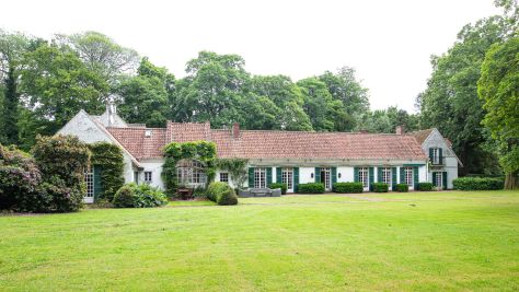 Sale Luxury house Mouvaux 19 Rooms 702.91 m²