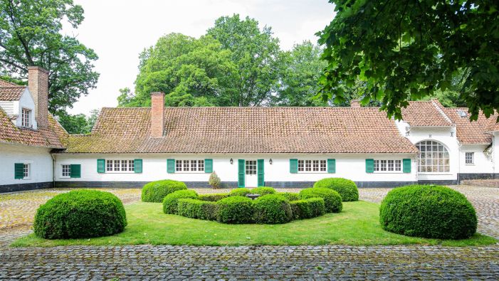 Sale Luxury house Mouvaux 19 Rooms 702.91 m²