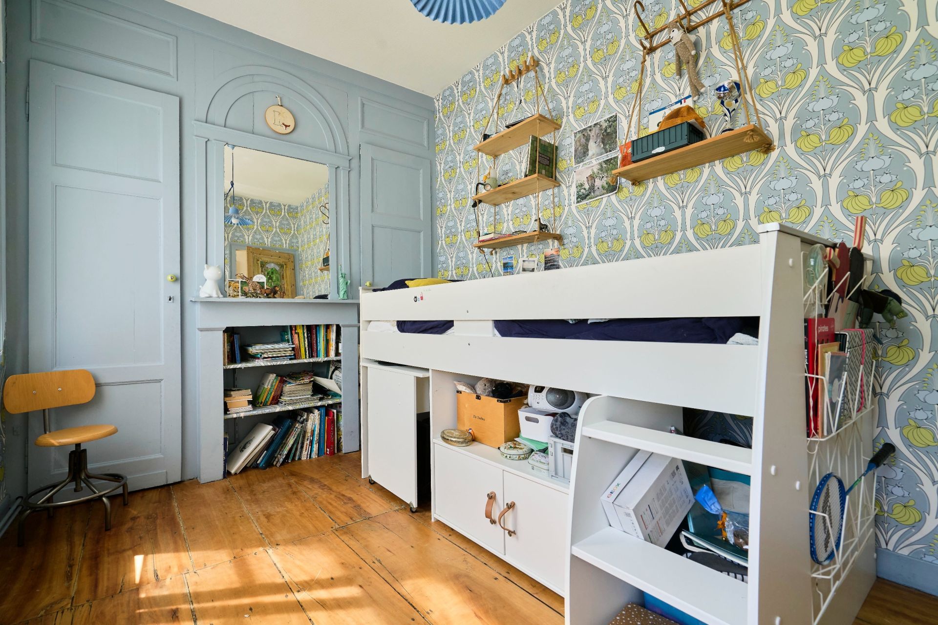 luxury house 8 Rooms for sale on WAMBRECHIES (59118)