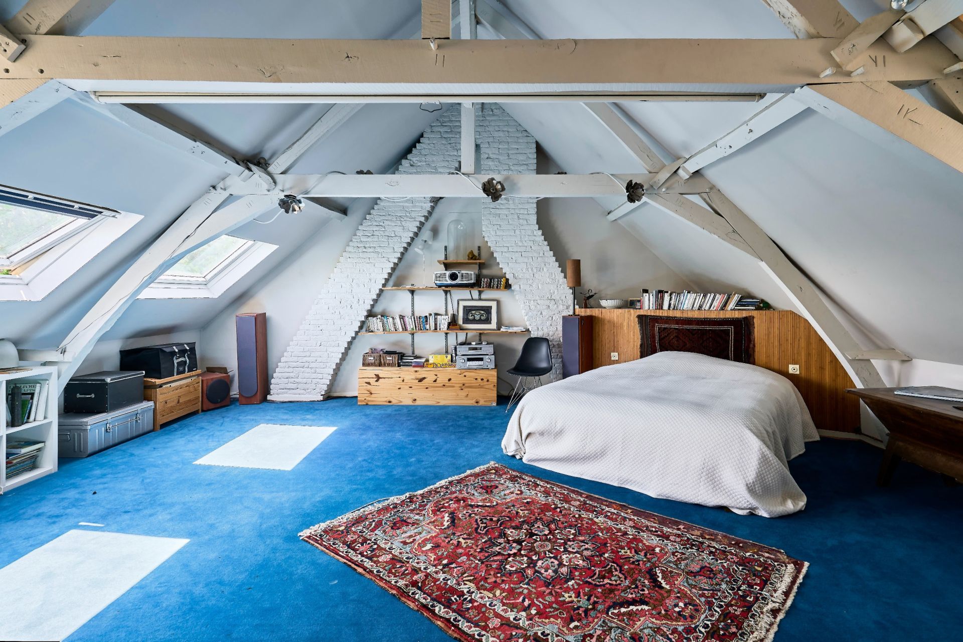 luxury house 8 Rooms for sale on WAMBRECHIES (59118)