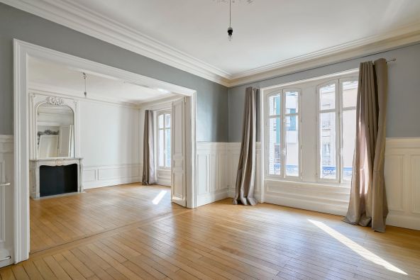 Sale Luxury apartment Lille 7&nbsp;Rooms 187.06&nbsp;m²