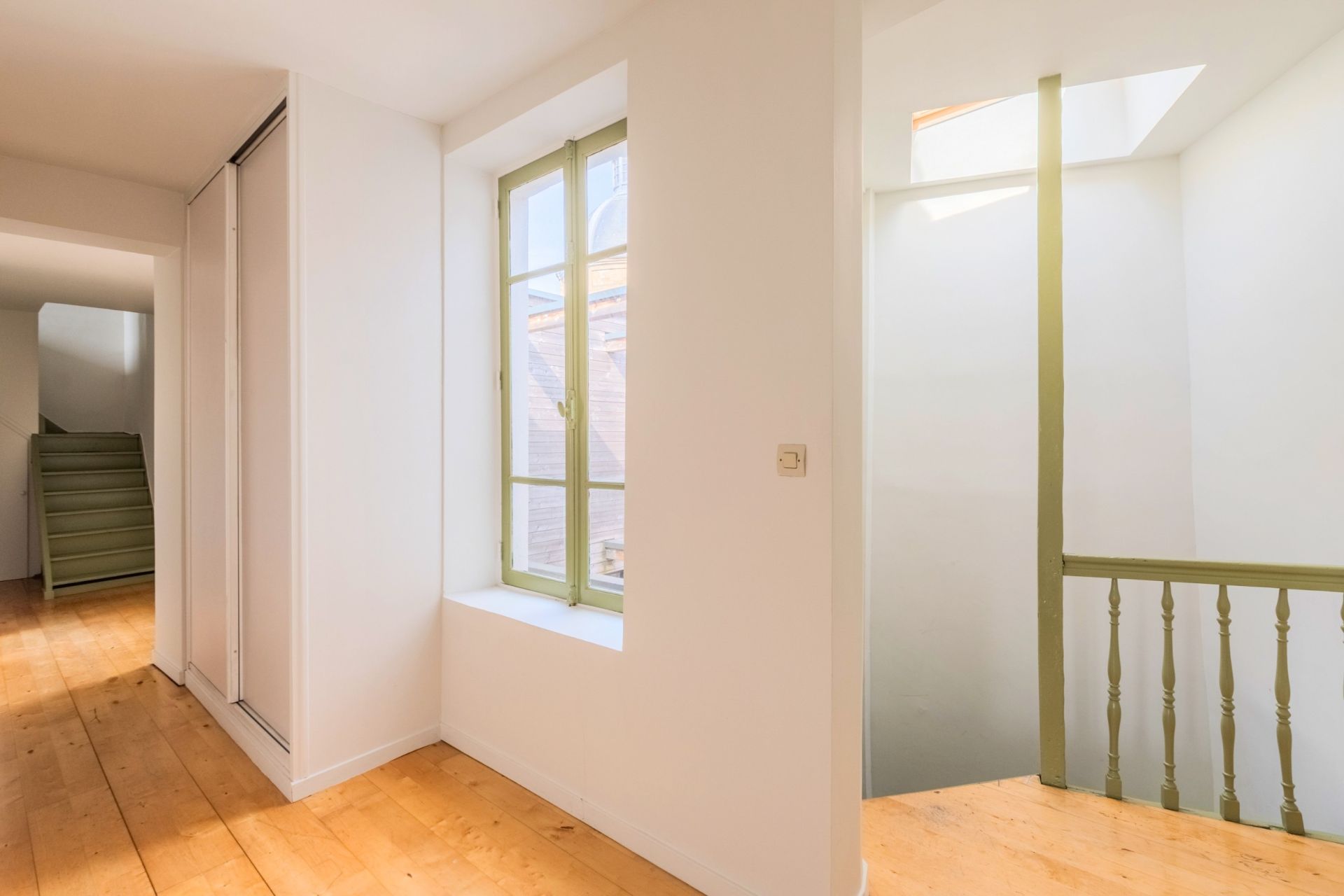 luxury apartment 5 Rooms for sale on LILLE (59000)