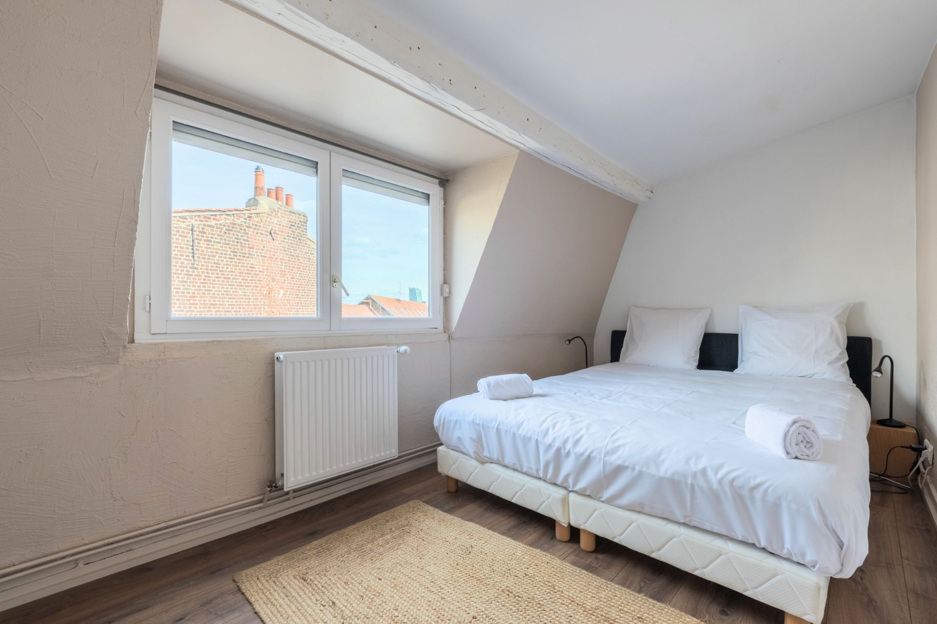 luxury apartment 5 Rooms for sale on LILLE (59000)