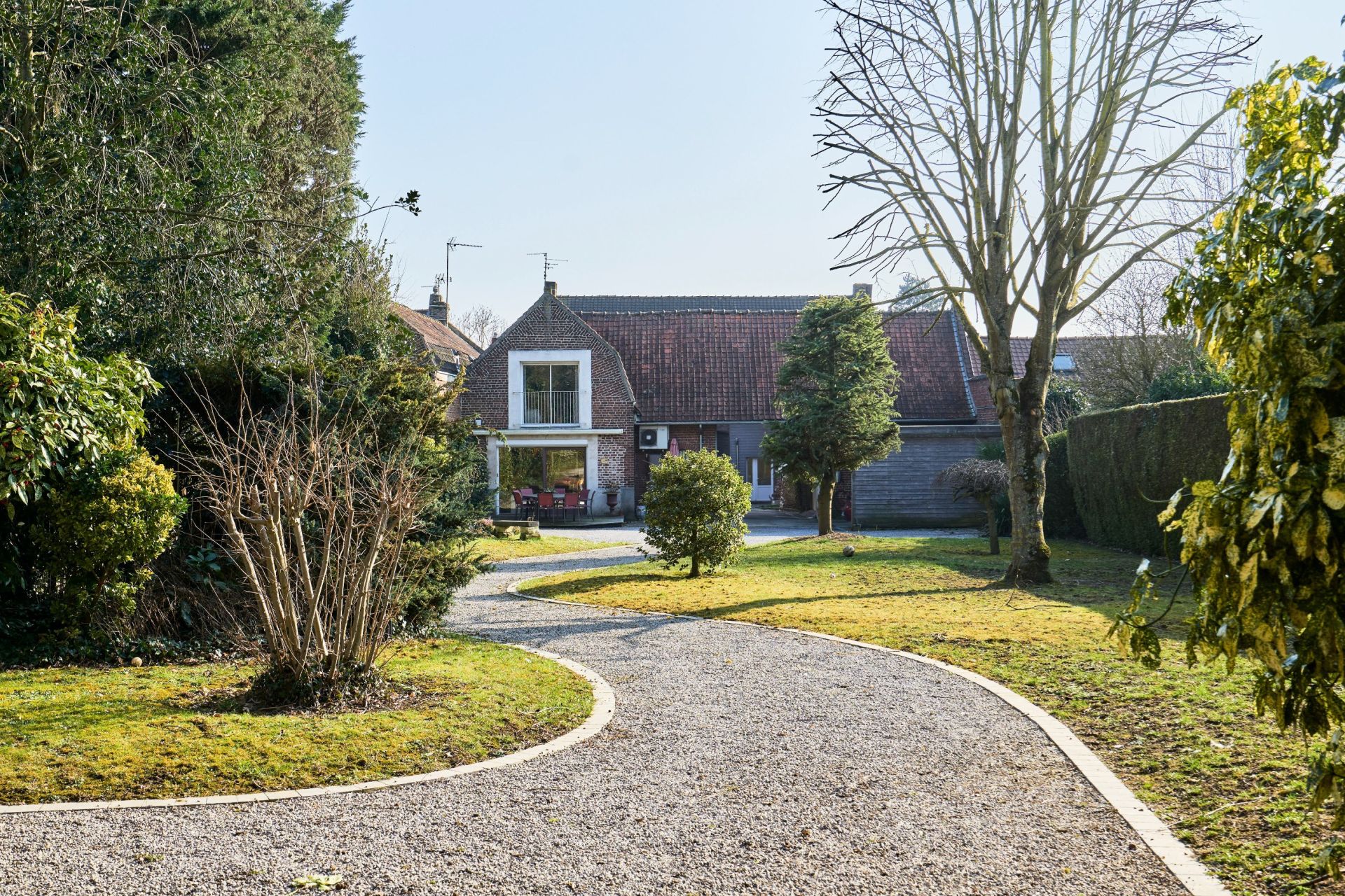luxury house 16 Rooms for sale on WATTIGNIES (59139)