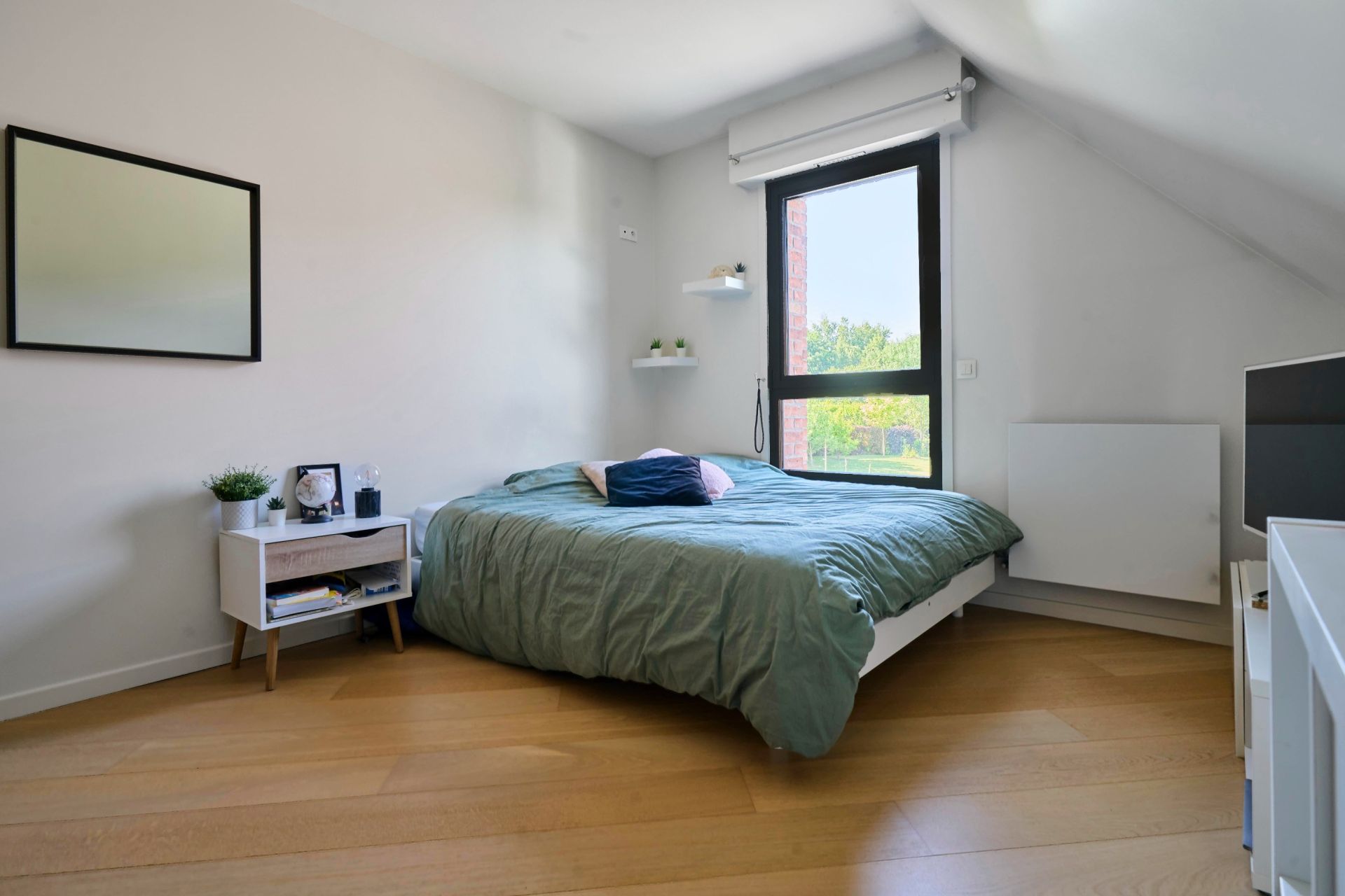 luxury house 16 Rooms for sale on AUBERS (59249)