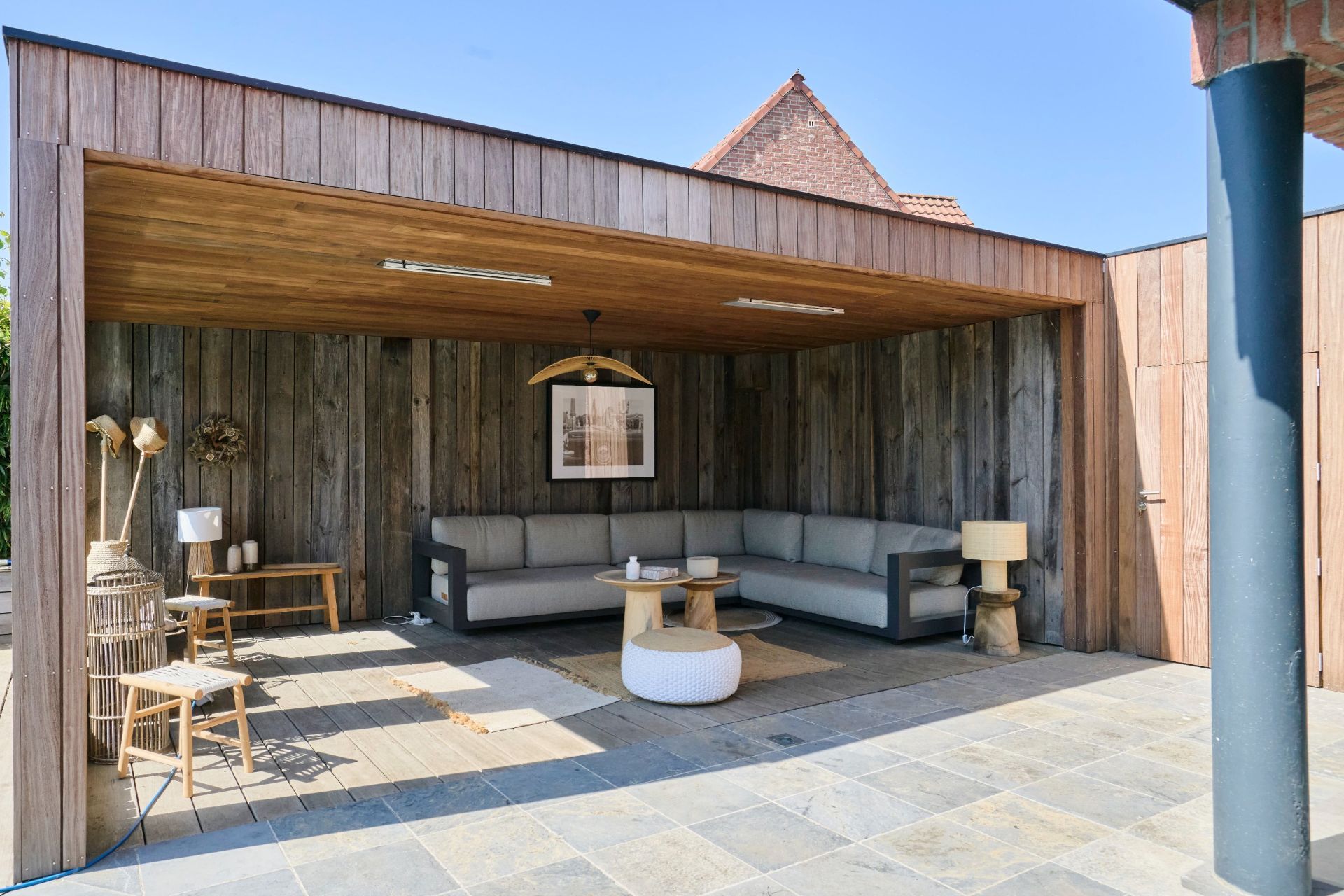 luxury house 16 Rooms for sale on AUBERS (59249)