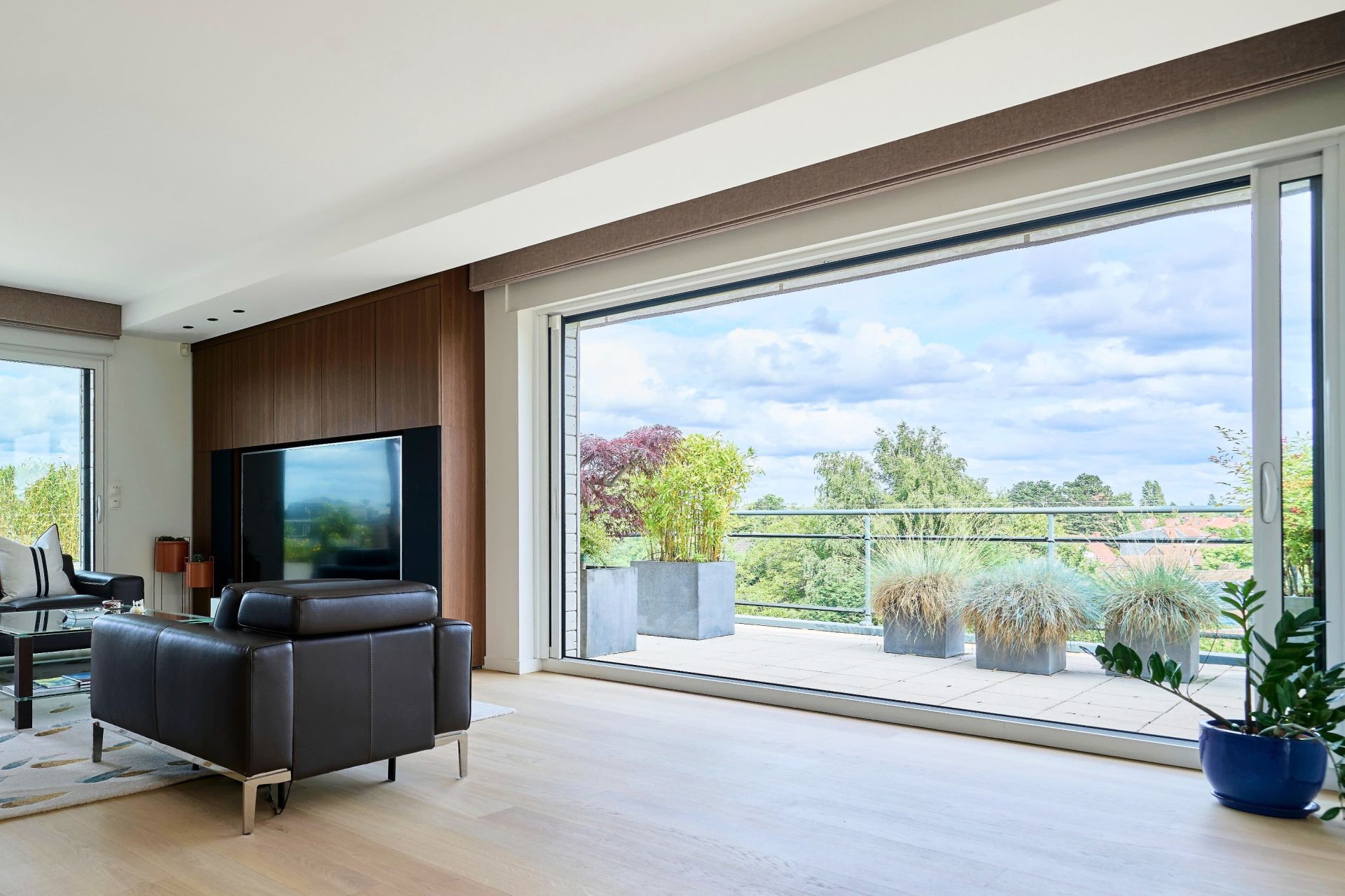 luxury apartment 6 Rooms for sale on MARCQ EN BAROEUL (59700)