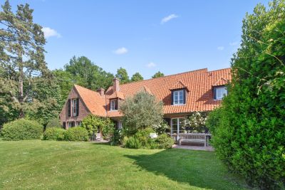 luxury house 9 Rooms for sale on CROIX (59170) Sale Luxury house Croix 9 Rooms 366.71 m²