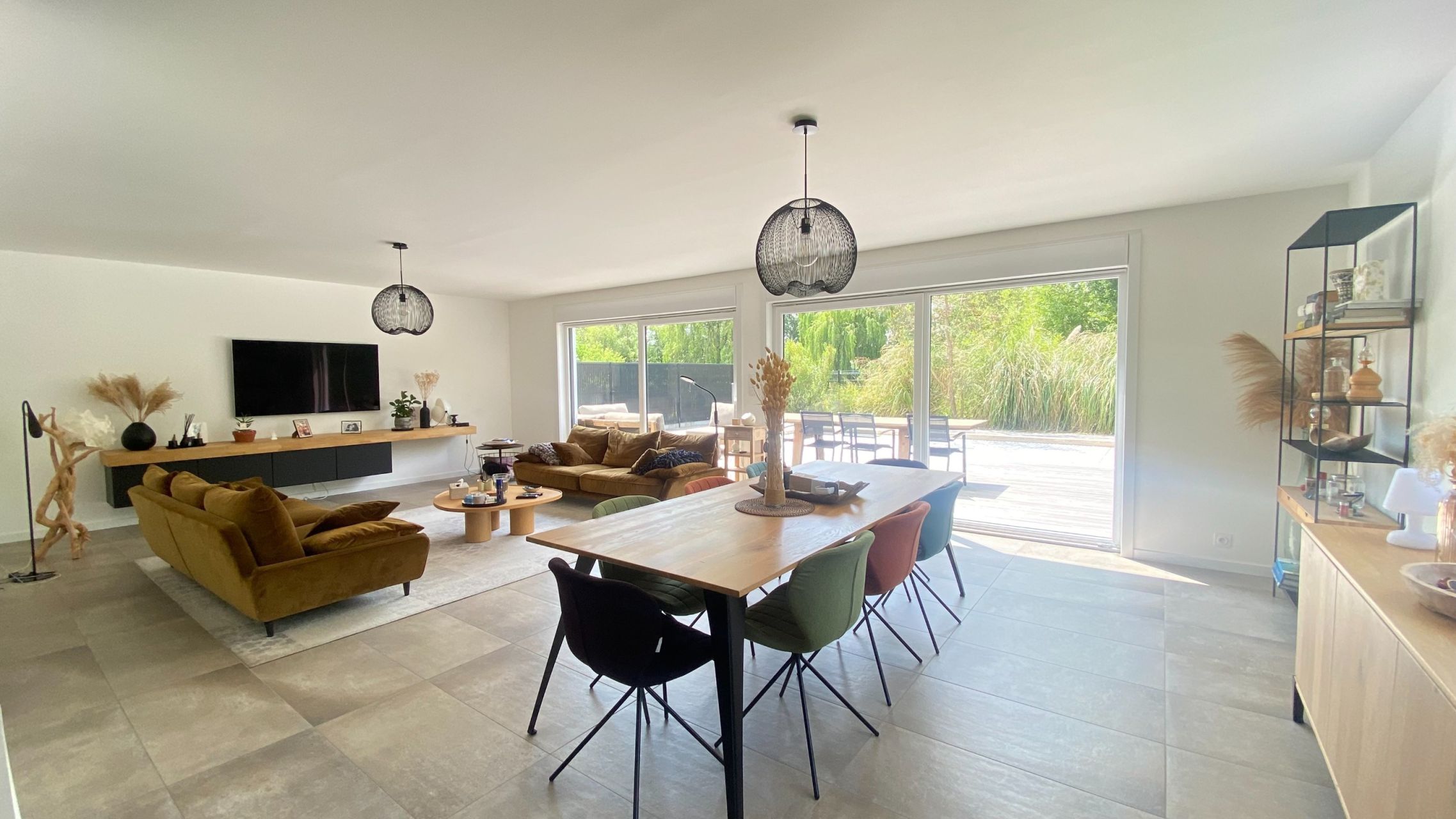 luxury house 6 Rooms for sale on PERENCHIES (59840)