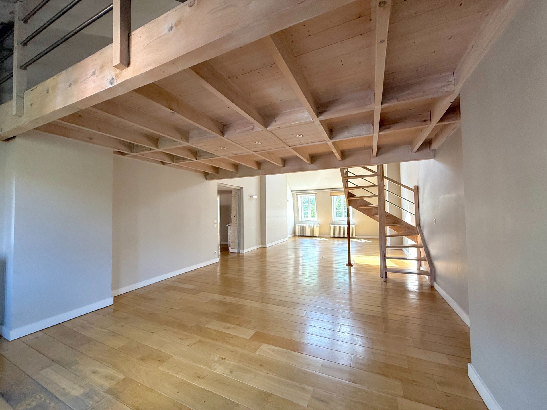 luxury duplex 6 Rooms for rent on LILLE (59000)