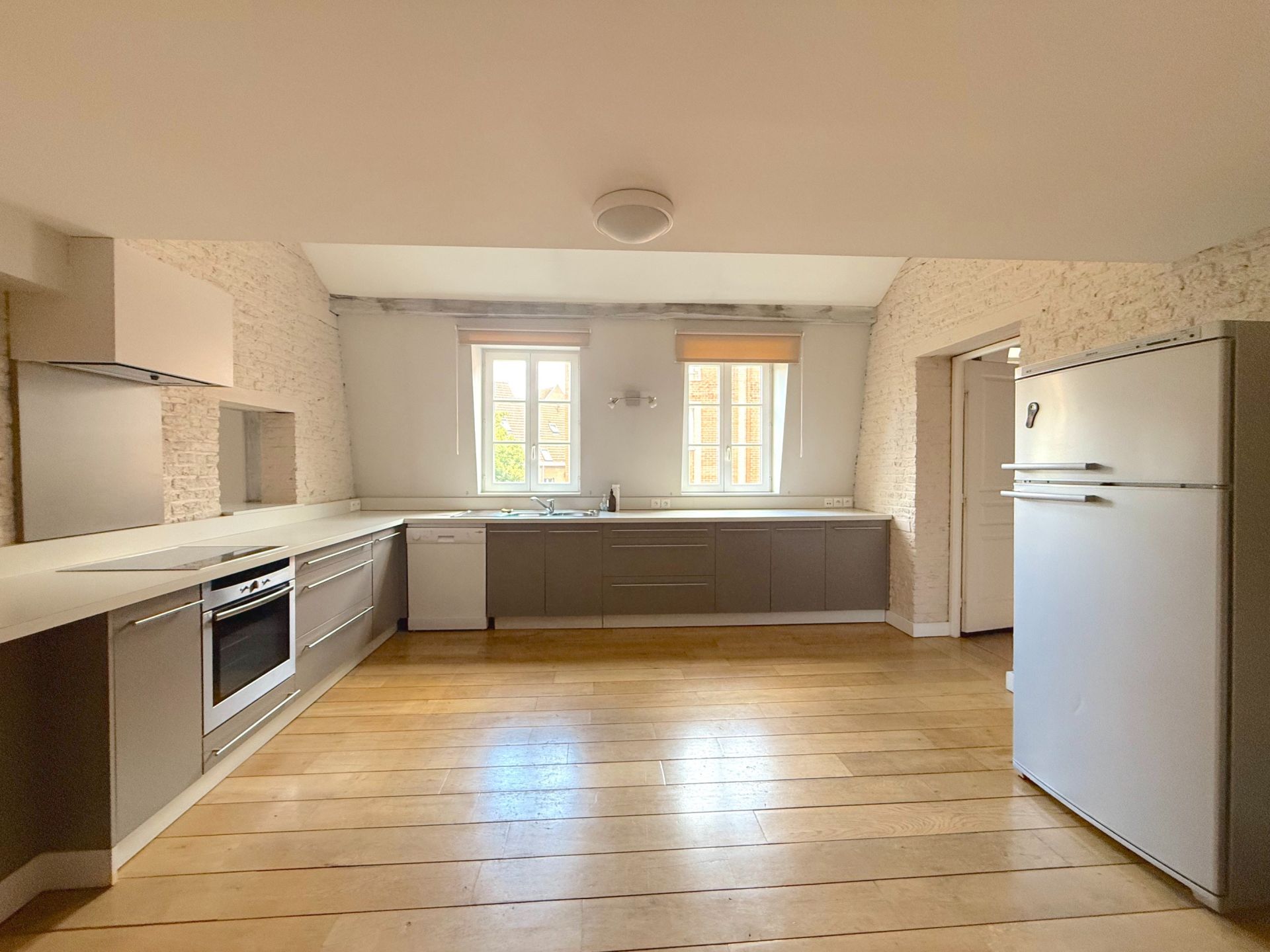 luxury duplex 6 Rooms for rent on LILLE (59000)