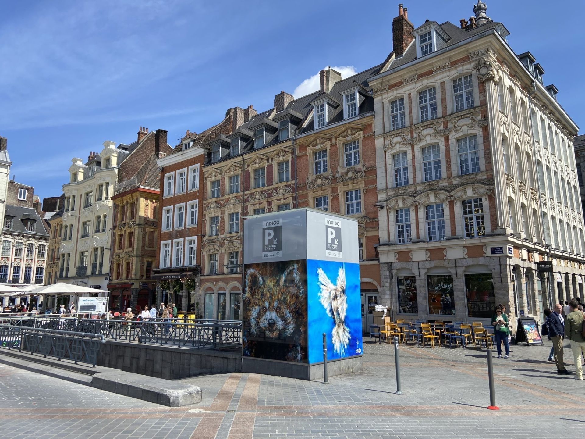 interior parking space for rent on LILLE (59000)