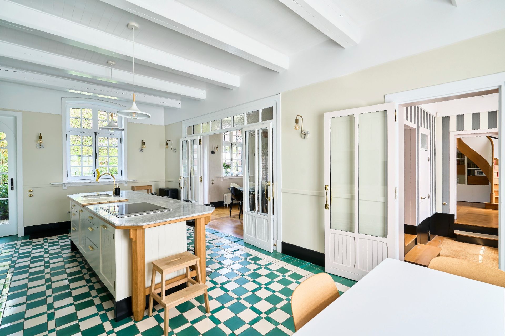 luxury house 8 Rooms for sale on LILLE (59000)