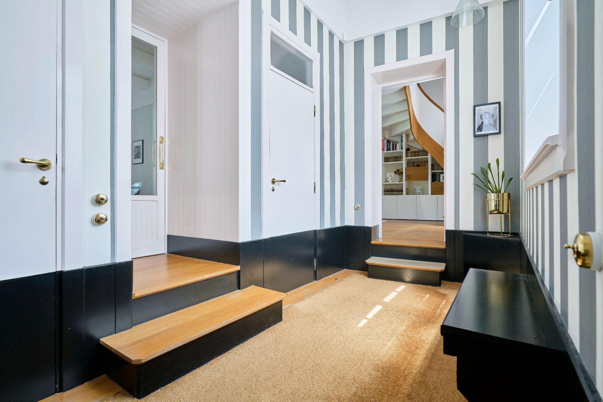 luxury house 8 Rooms for sale on LILLE (59000)