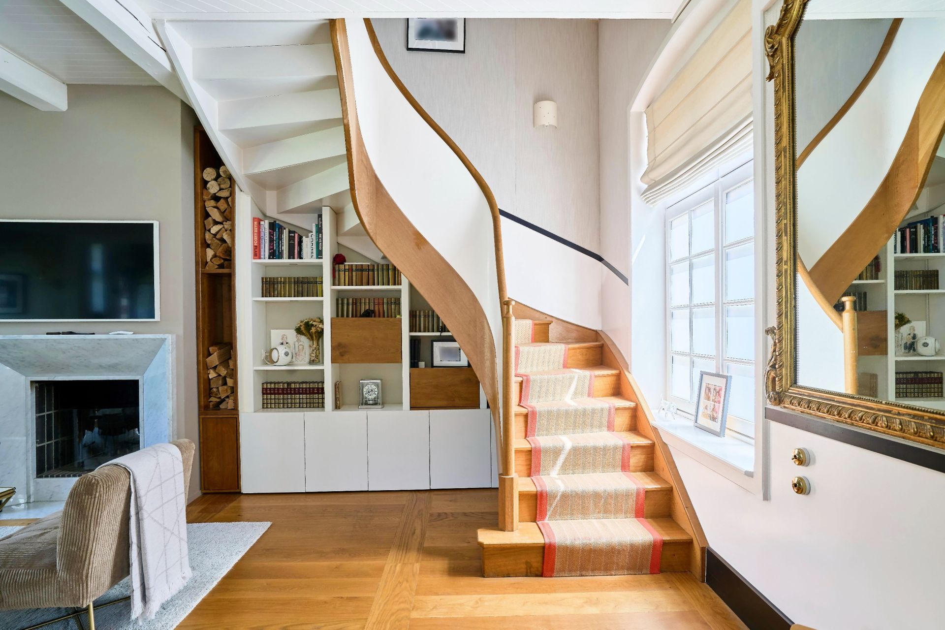 luxury house 8 Rooms for sale on LILLE (59000)