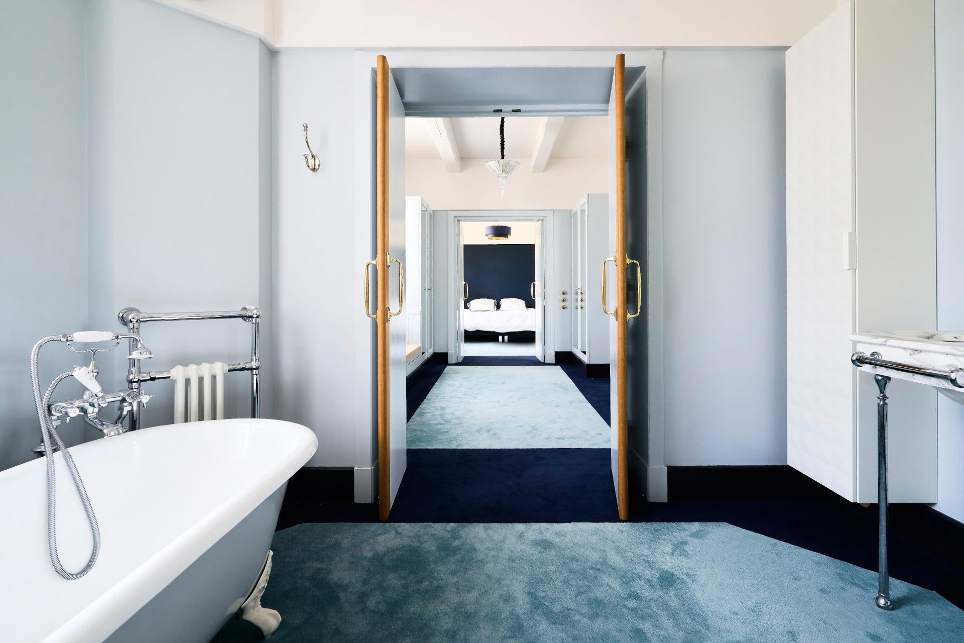 luxury house 8 Rooms for sale on LILLE (59000)