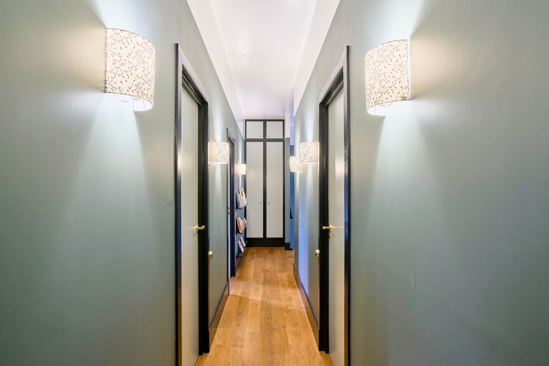 luxury house 8 Rooms for sale on LILLE (59000)