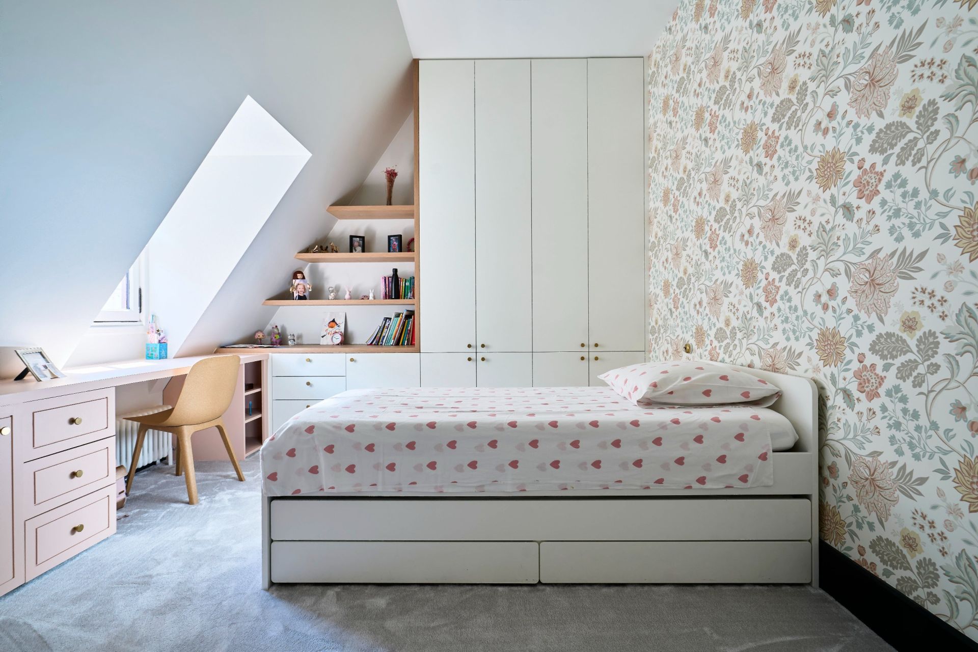 luxury house 8 Rooms for sale on LILLE (59000)