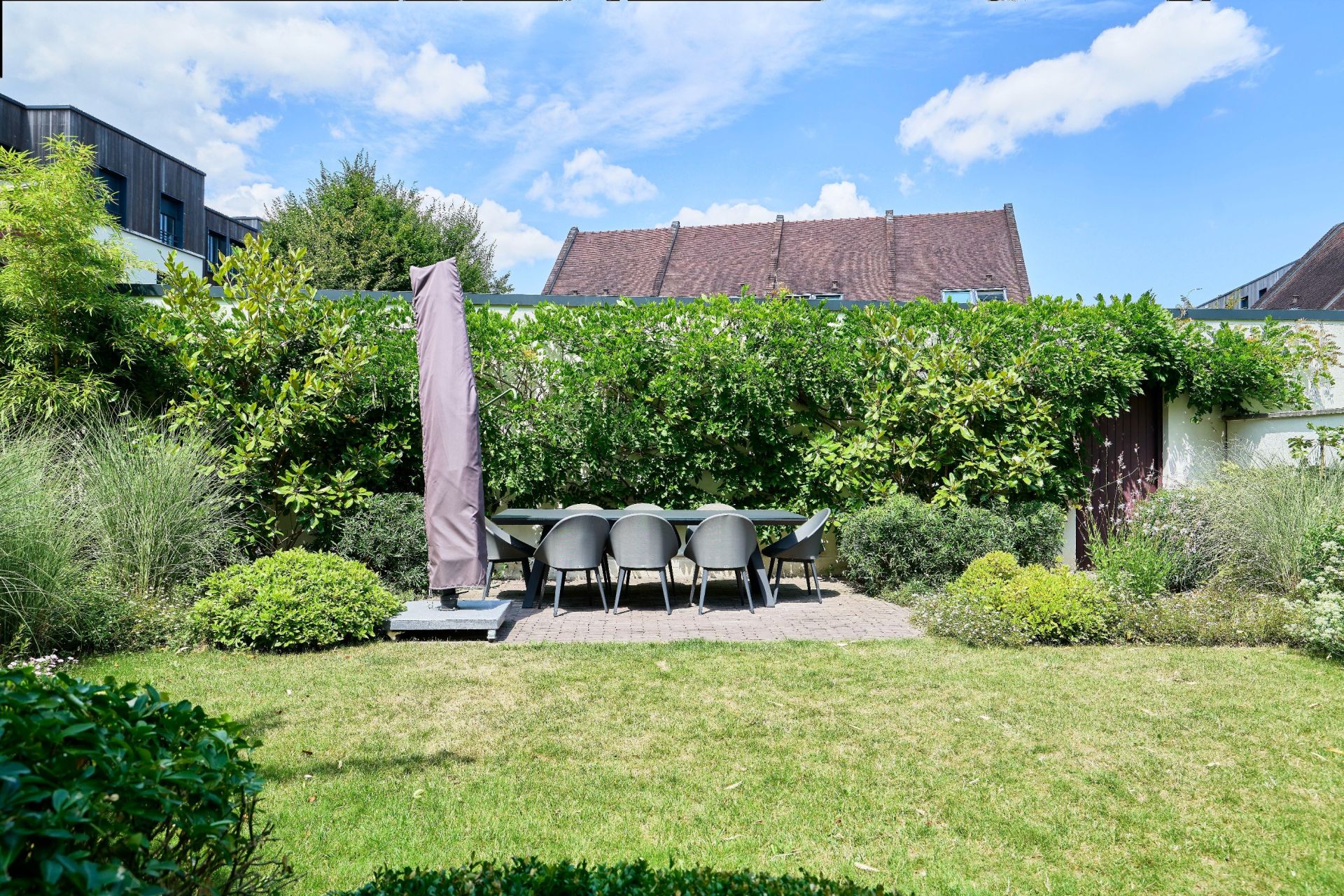 luxury house 8 Rooms for sale on LILLE (59000)