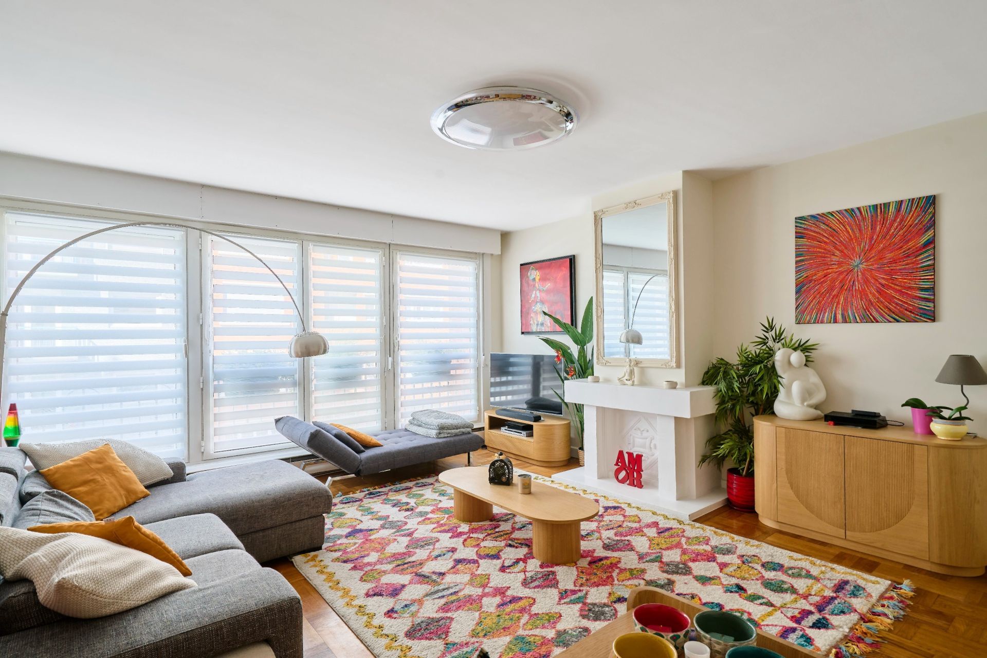 luxury apartment 4 Rooms for sale on LILLE (59800)