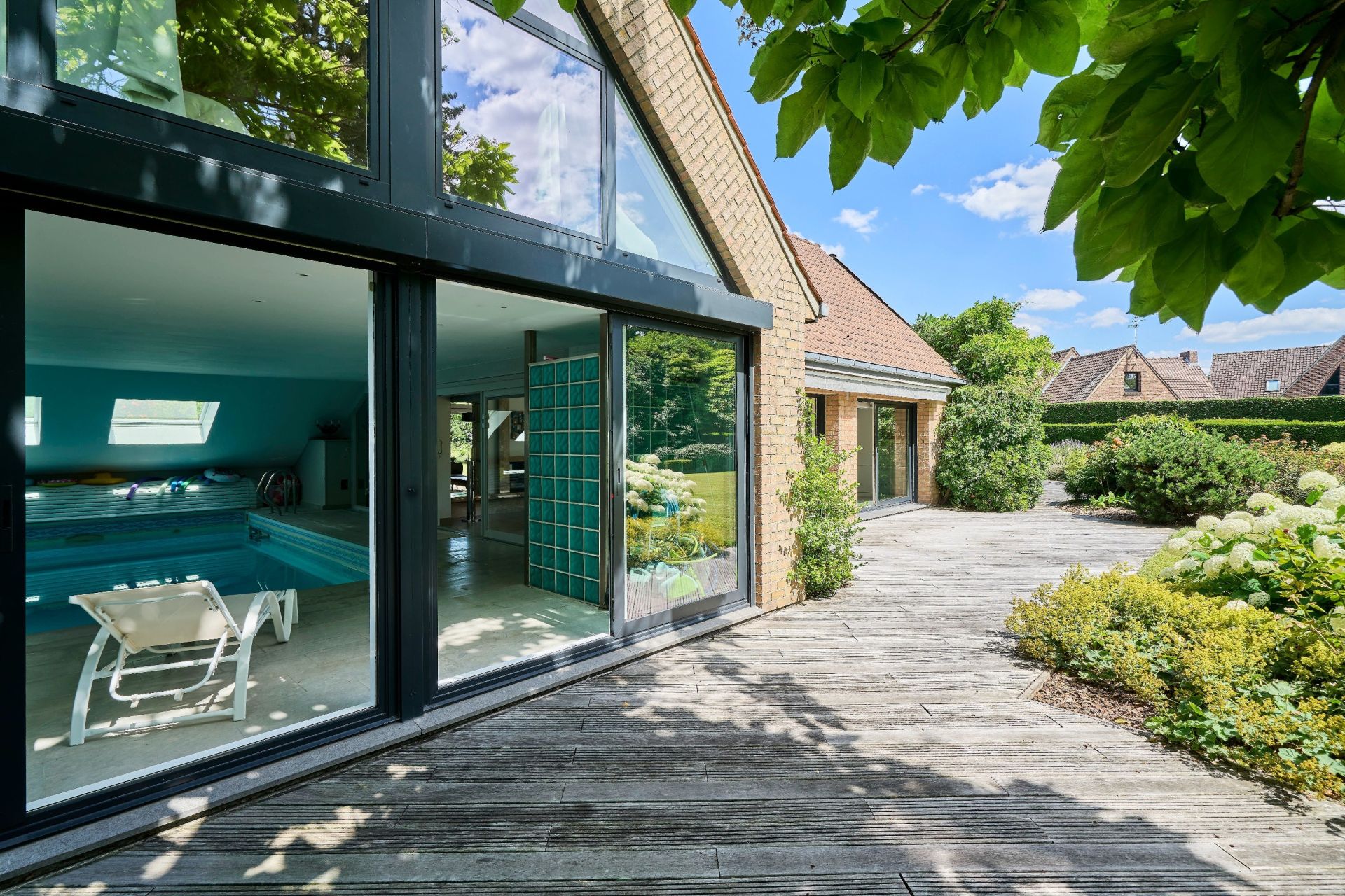 luxury house 11 Rooms for sale on MARCQ EN BAROEUL (59700)