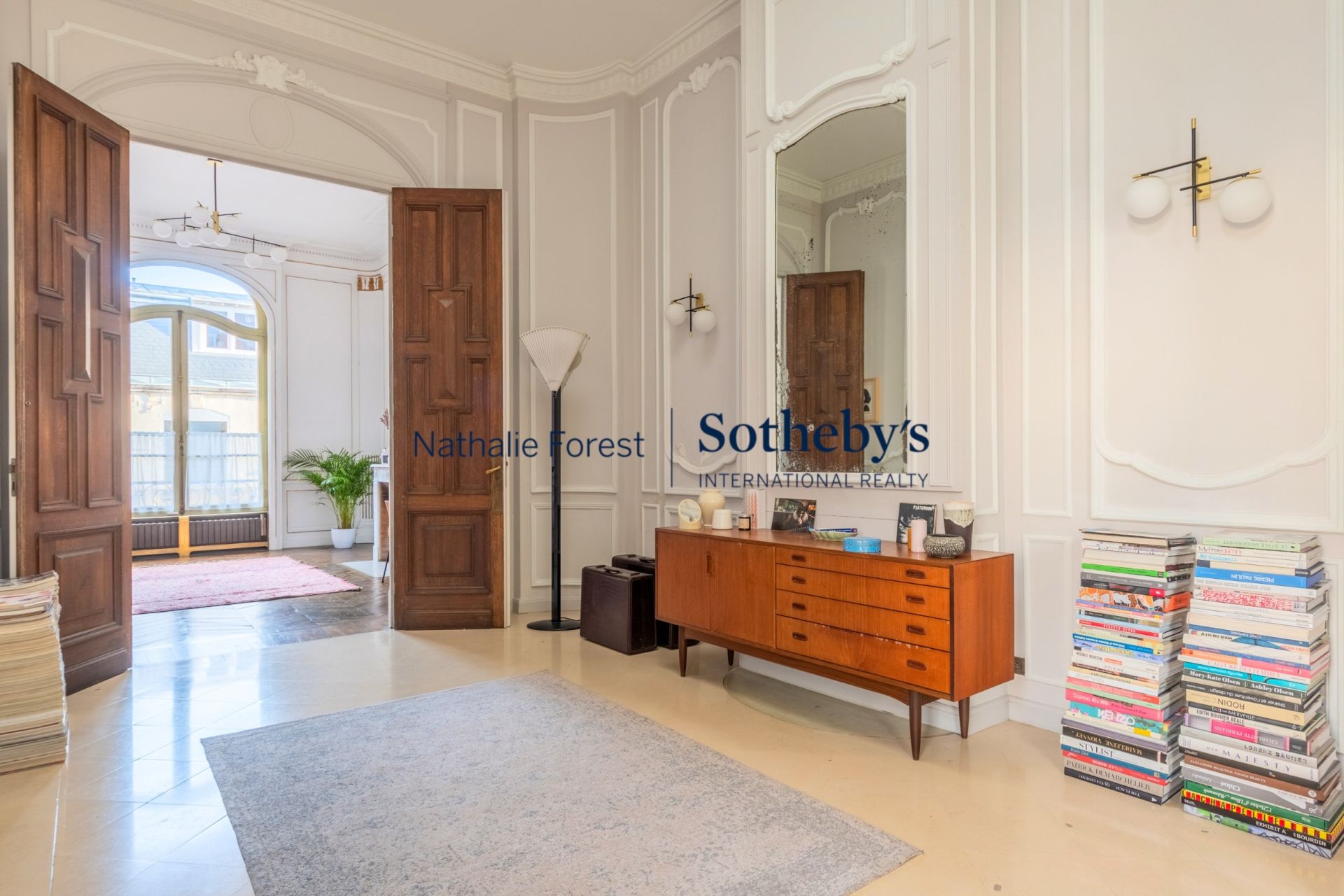 luxury house 10 Rooms for sale on ARRAS (62000)