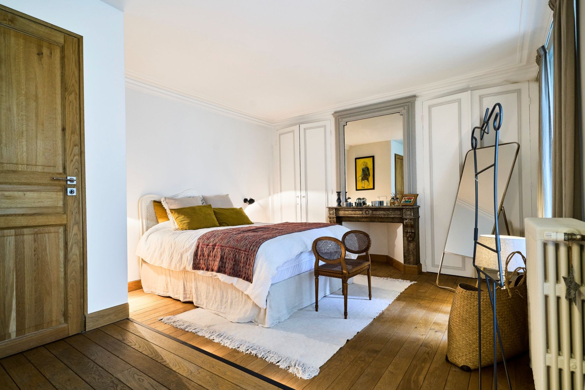 luxury apartment 5 Rooms for sale on LILLE (59000)