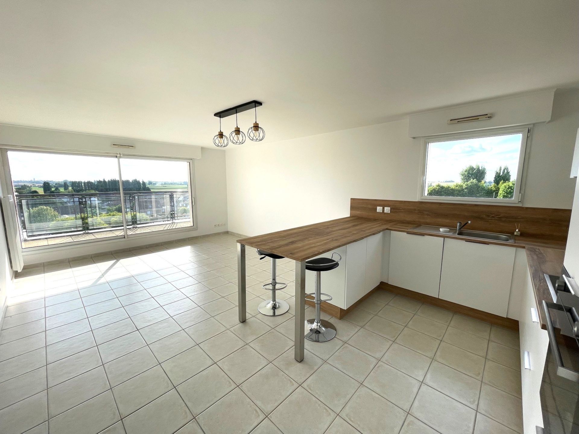 luxury apartment 3 Rooms for sale on RONCQ (59223)