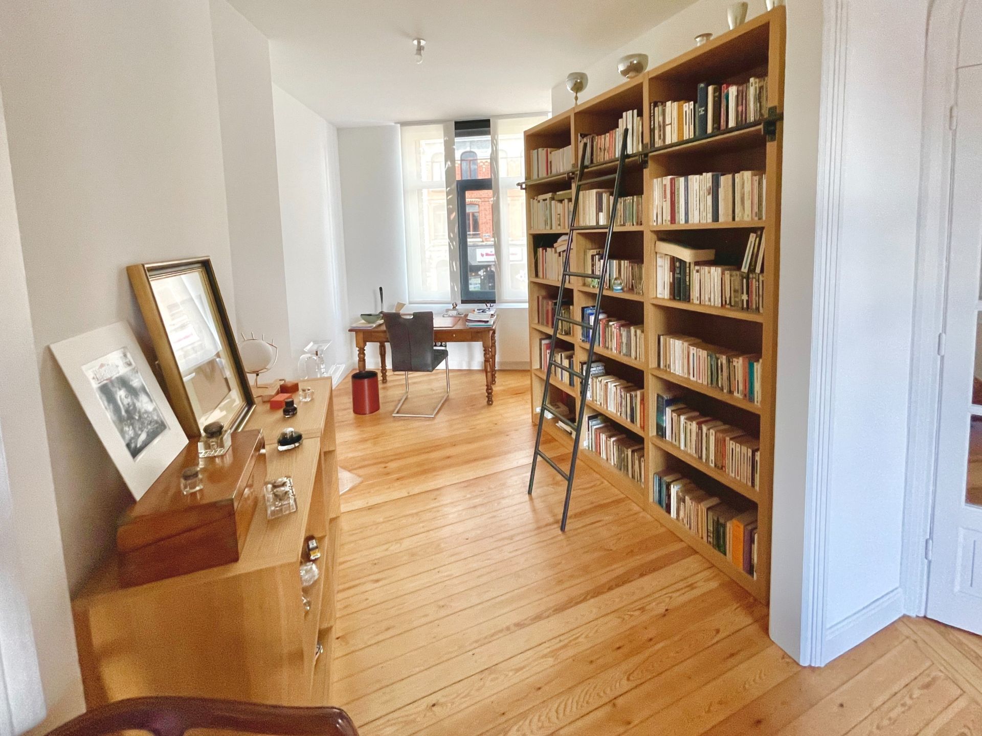 luxury house 8 Rooms for sale on ARMENTIERES (59280)