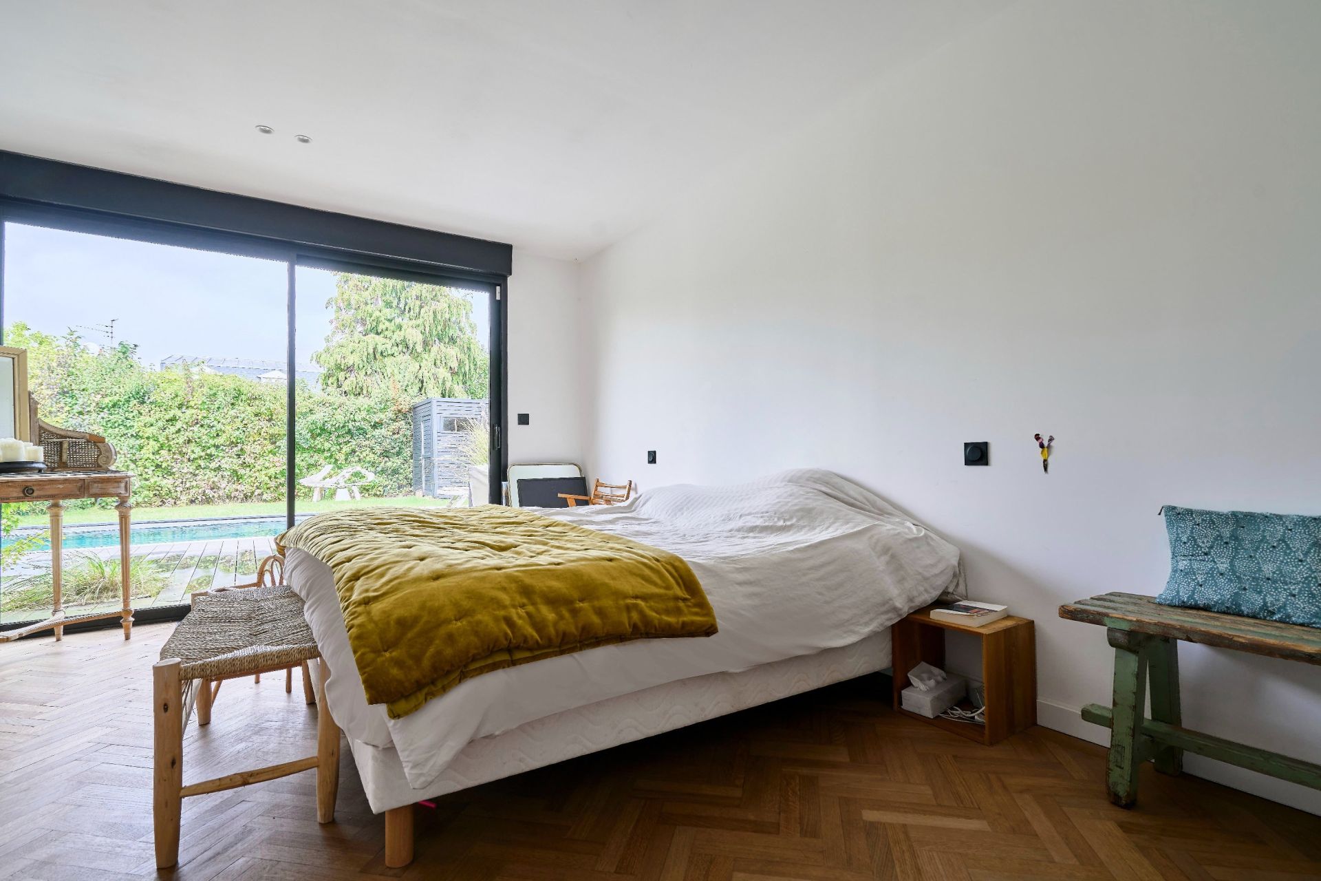 luxury house 5 Rooms for sale on MARCQ EN BAROEUL (59700)