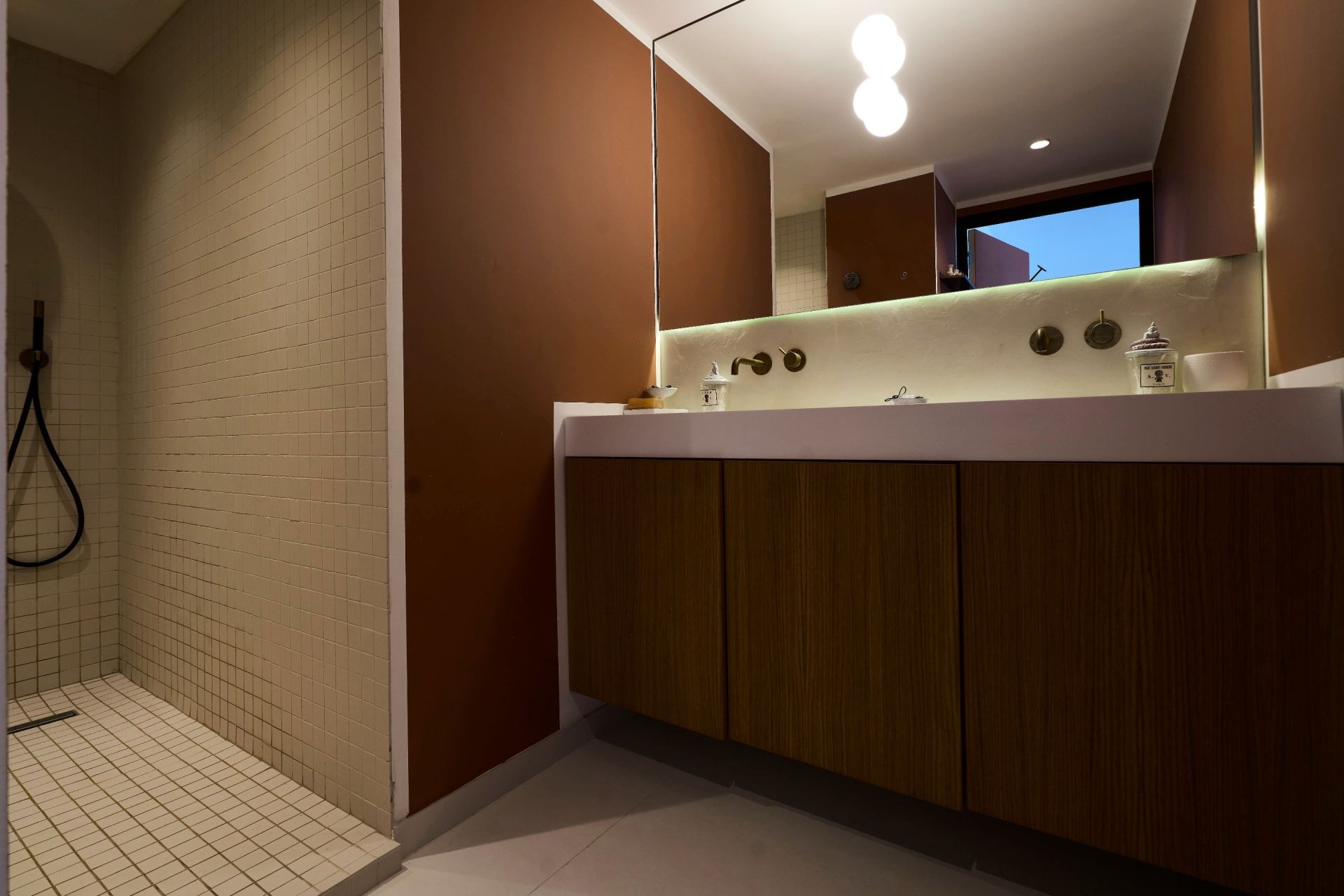 luxury house 5 Rooms for sale on MARCQ EN BAROEUL (59700)