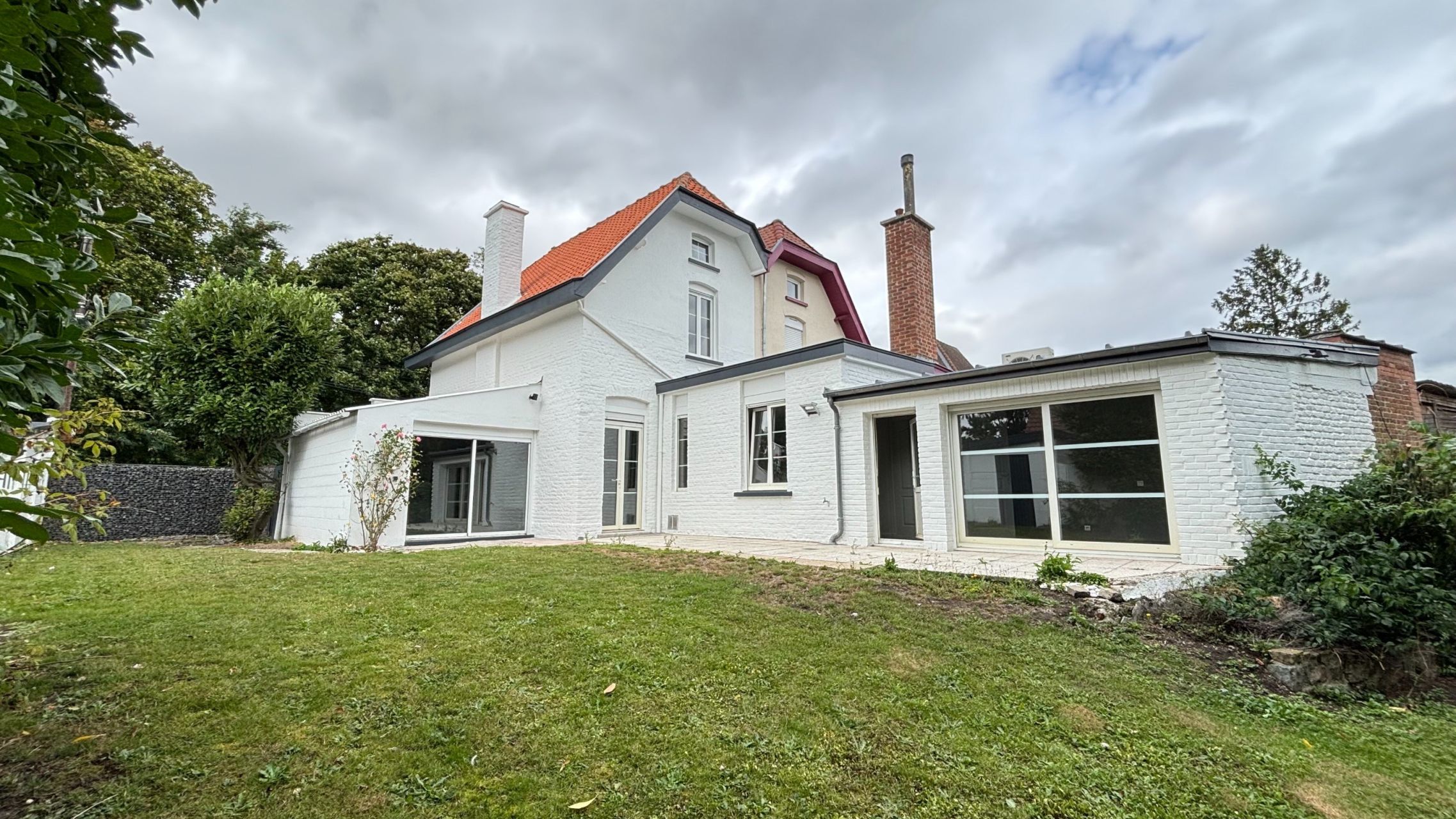 luxury house 5 Rooms for sale on RONCQ (59223)
