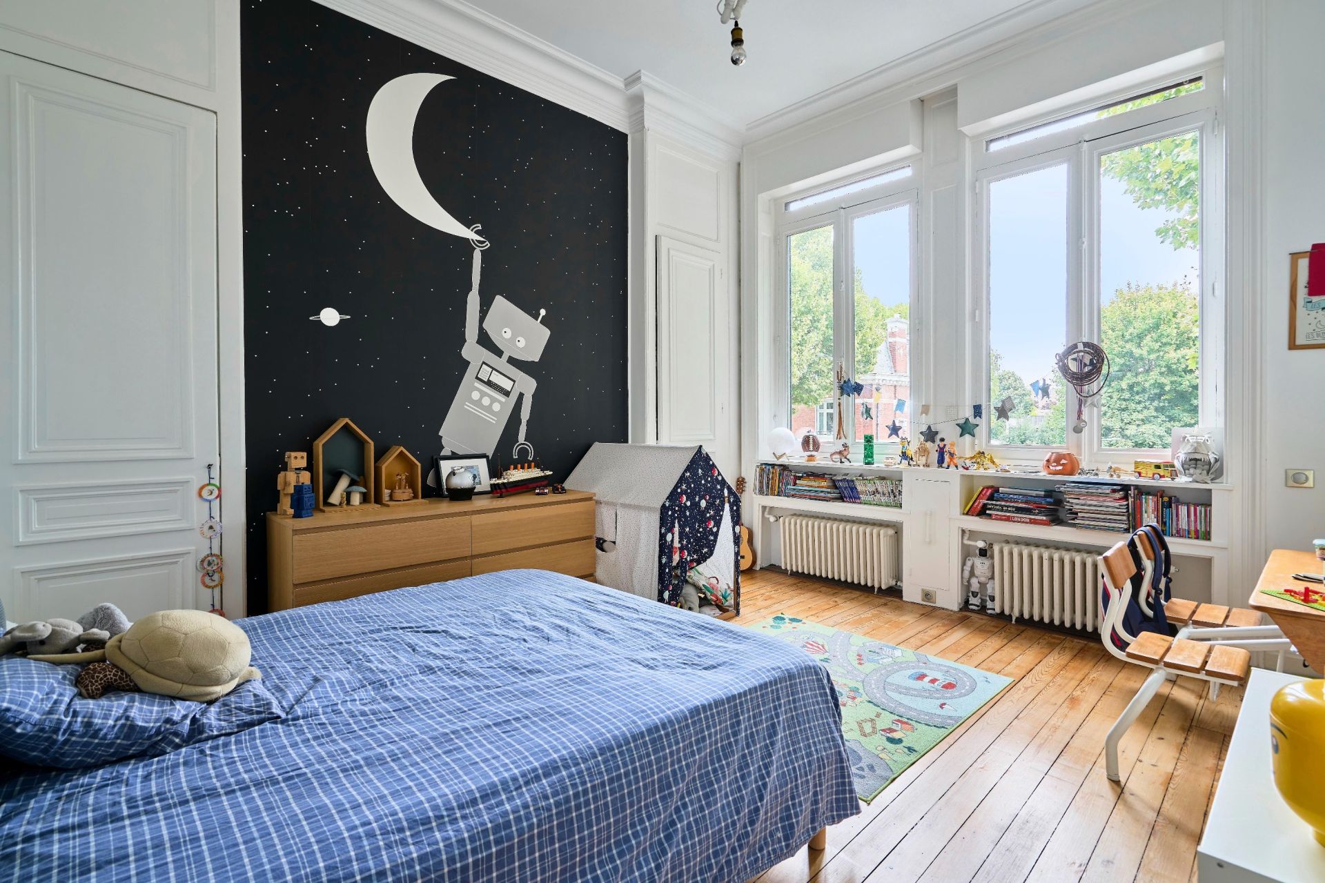 luxury house 9 Rooms for sale on ROUBAIX (59100)